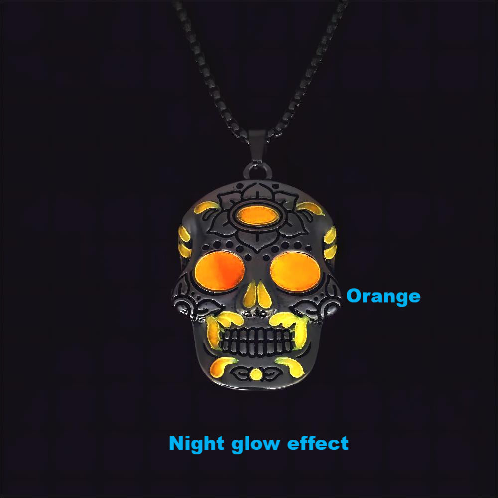 Stoer en kleurrijke "Sugar Skull" ketting met night glow effect!